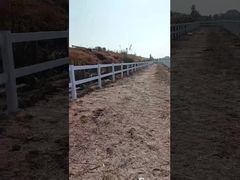 3 철 철망 울타리 환경 친화적 인 흰색 비닐 말 울타리 패널